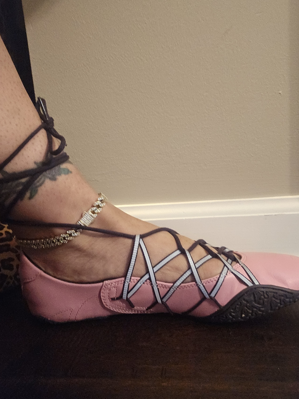 Women's Pink Lace-Up Ballet Flat